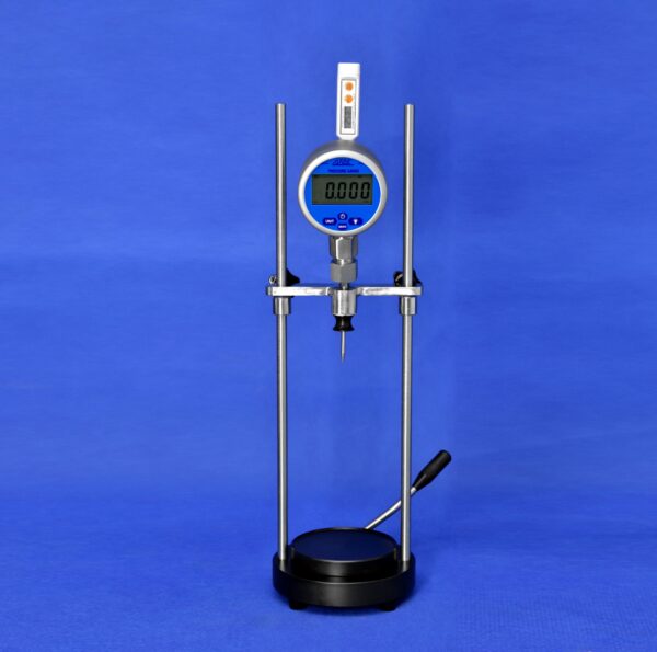 CO2EASY-D Digital CO2 Measuring Device for accurate carbonation measurement in beverages.