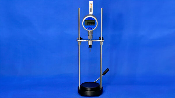 CO2EASY-D Digital CO2 Measuring Device for accurate carbonation measurement in beverages.