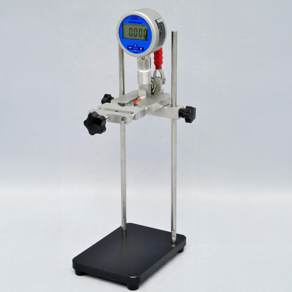 PVG-DS Digital Pressure and Vacuum Gauge for precise measurement in PET bottles with sport caps.