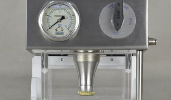dsc2002_4 Crown Cap Leak Tester for testing the air-tightness of bottle crown caps.
